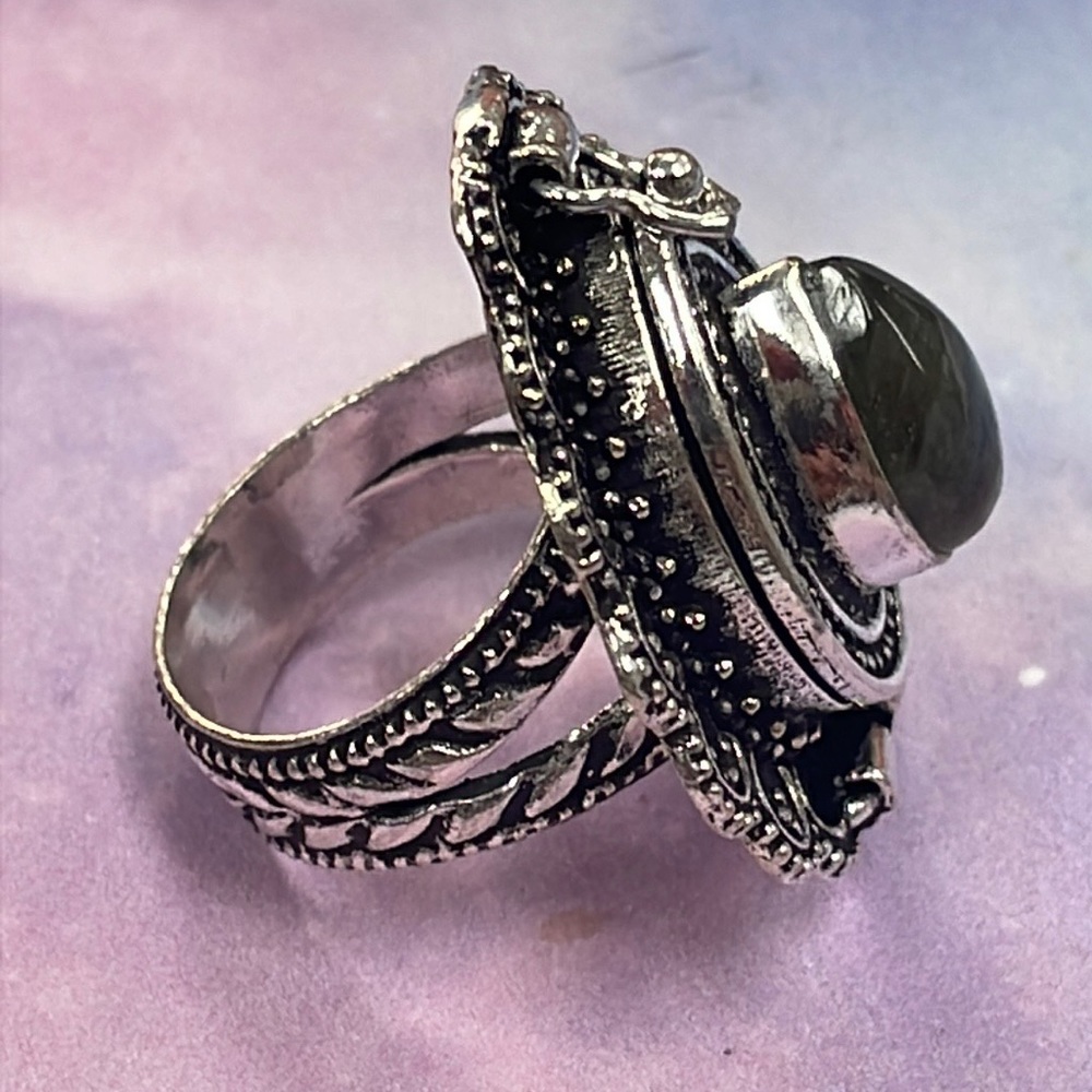 Labradorite Poison ☠️ Ring - Picture 4 of 15